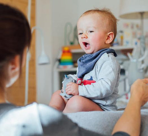8 astuces pour bien choisir une nounou à domicile - Mustela Canada - 1