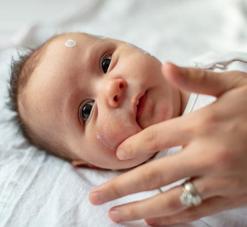 Comment soigner une peau extrêmement sèche? - Mustela Canada - 1