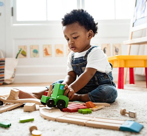 Les meilleurs jouets à chaque âge - Mustela Canada - 1