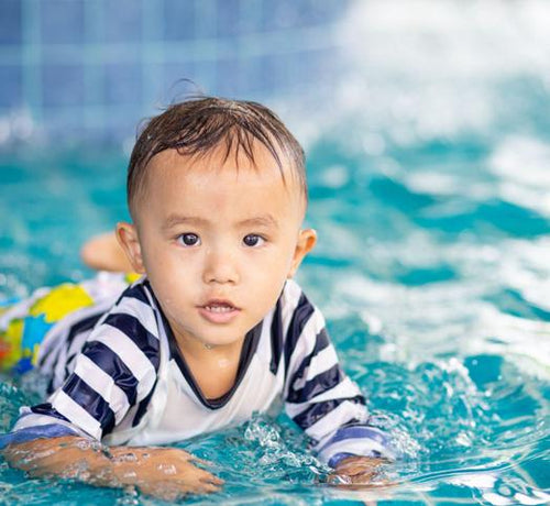 Piscine, sport, jeux : que peut faire mon enfant en cas de peau extrêmement sèche - Mustela Canada - 1