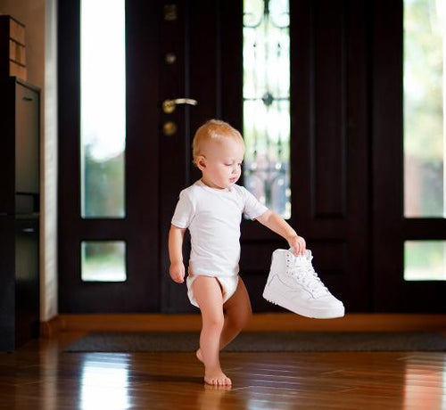 Premiers pas, premières chaussures - Mustela Canada - 1