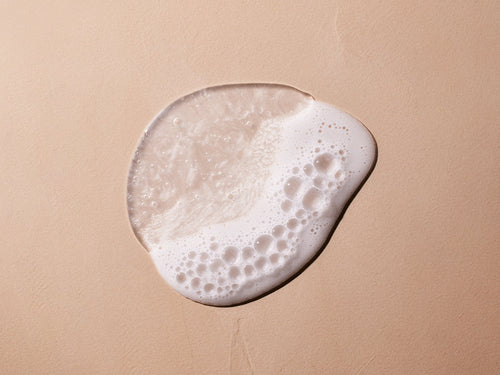 texture gel lavant doux avocat bio roll-over - Mustela Canada - 2