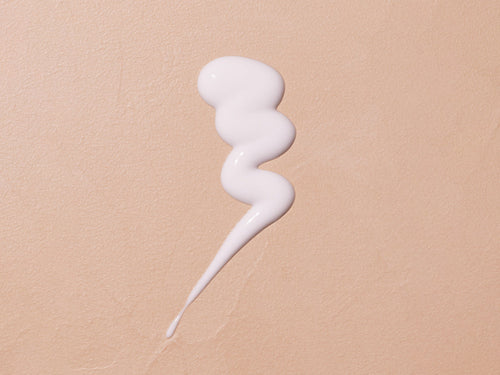 texture lait nourrissant peau sèche slider - Mustela Canada - 7